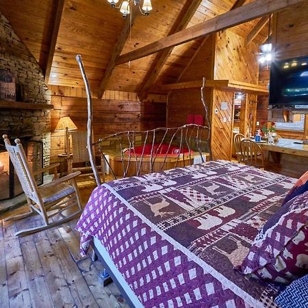 A Cabin In The Woods Піджен-Фордж Екстер'єр фото